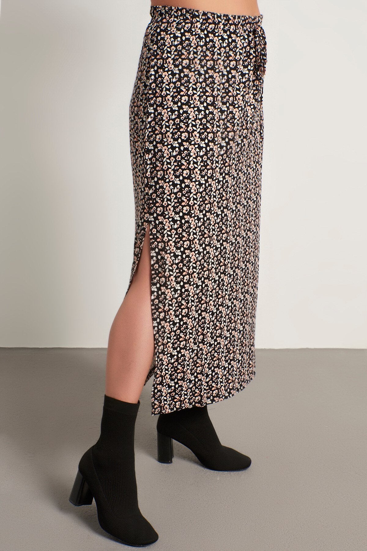 Çiçekli Uzun Penye Etek