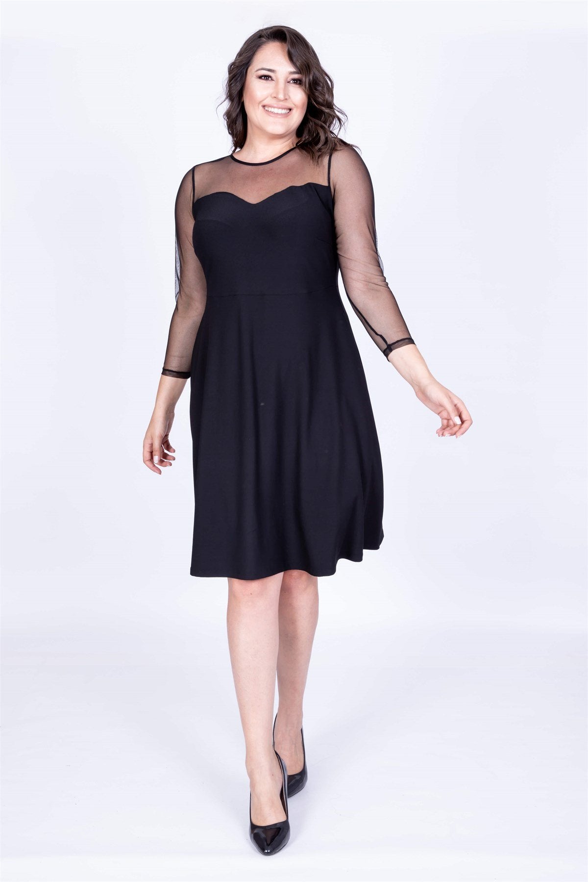 Damla Yaka File Detaylı Elbise