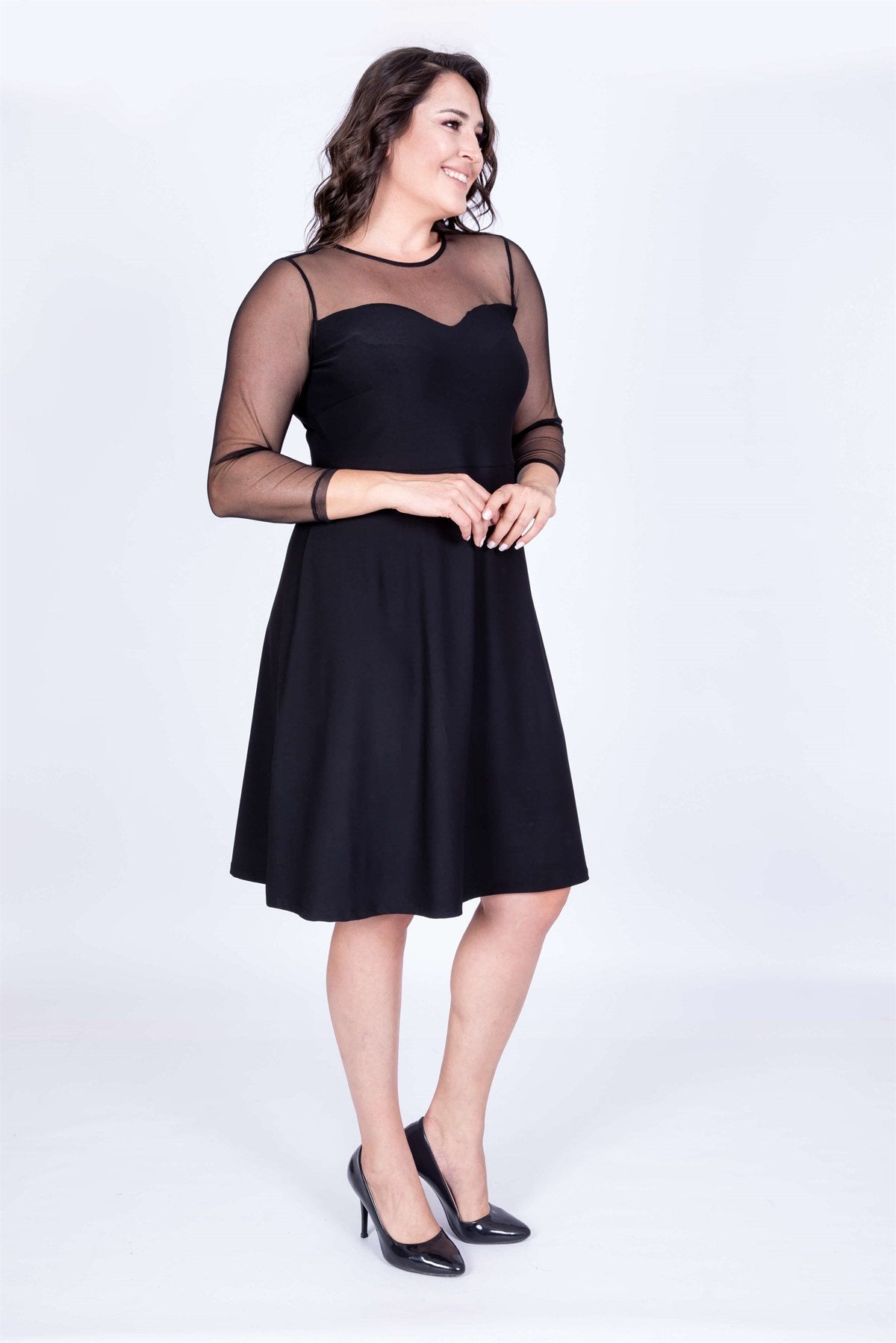 Damla Yaka File Detaylı Elbise