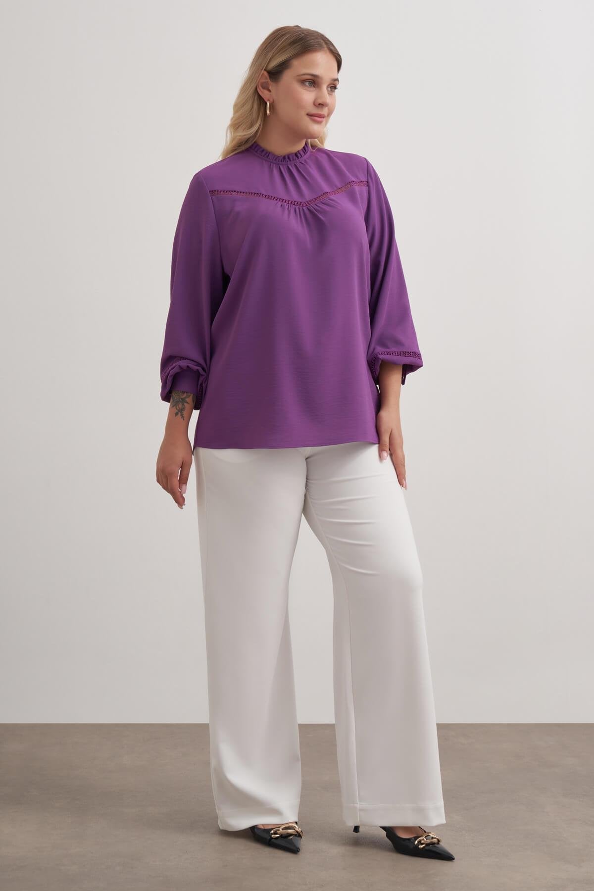 Dantel Şerit Detaylı Bluz