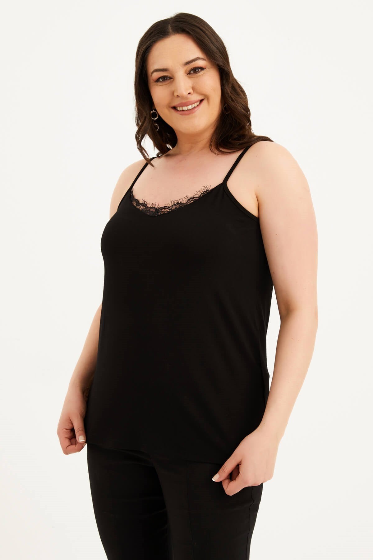 Dantelli İp Askılı Top