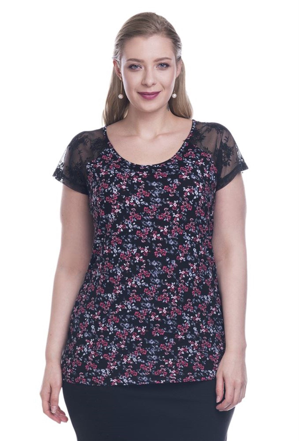 Dantelli Kısa Kol Tişört