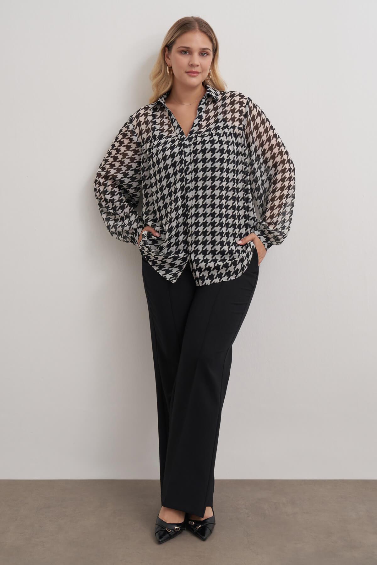 Desenli Şifon Gömlek