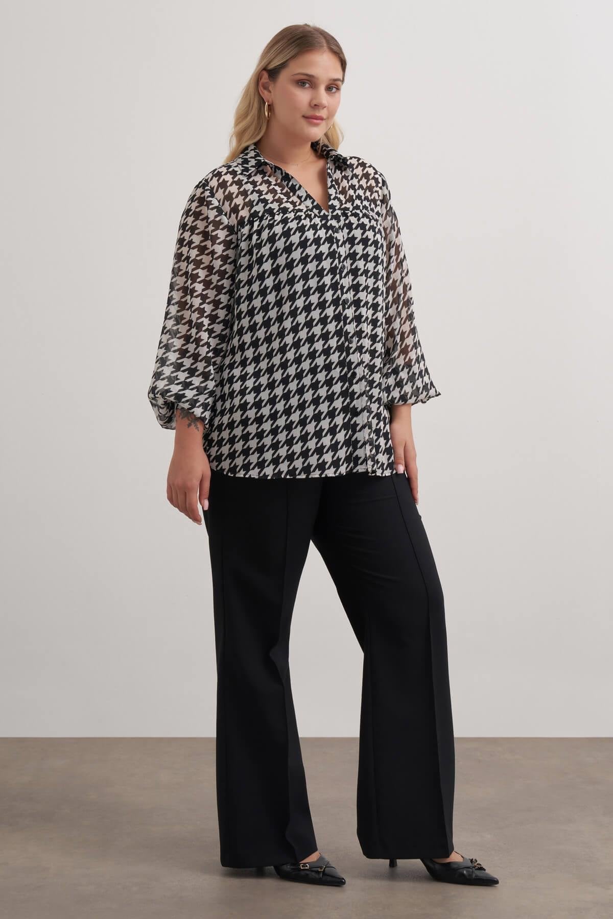 Desenli Şifon Gömlek