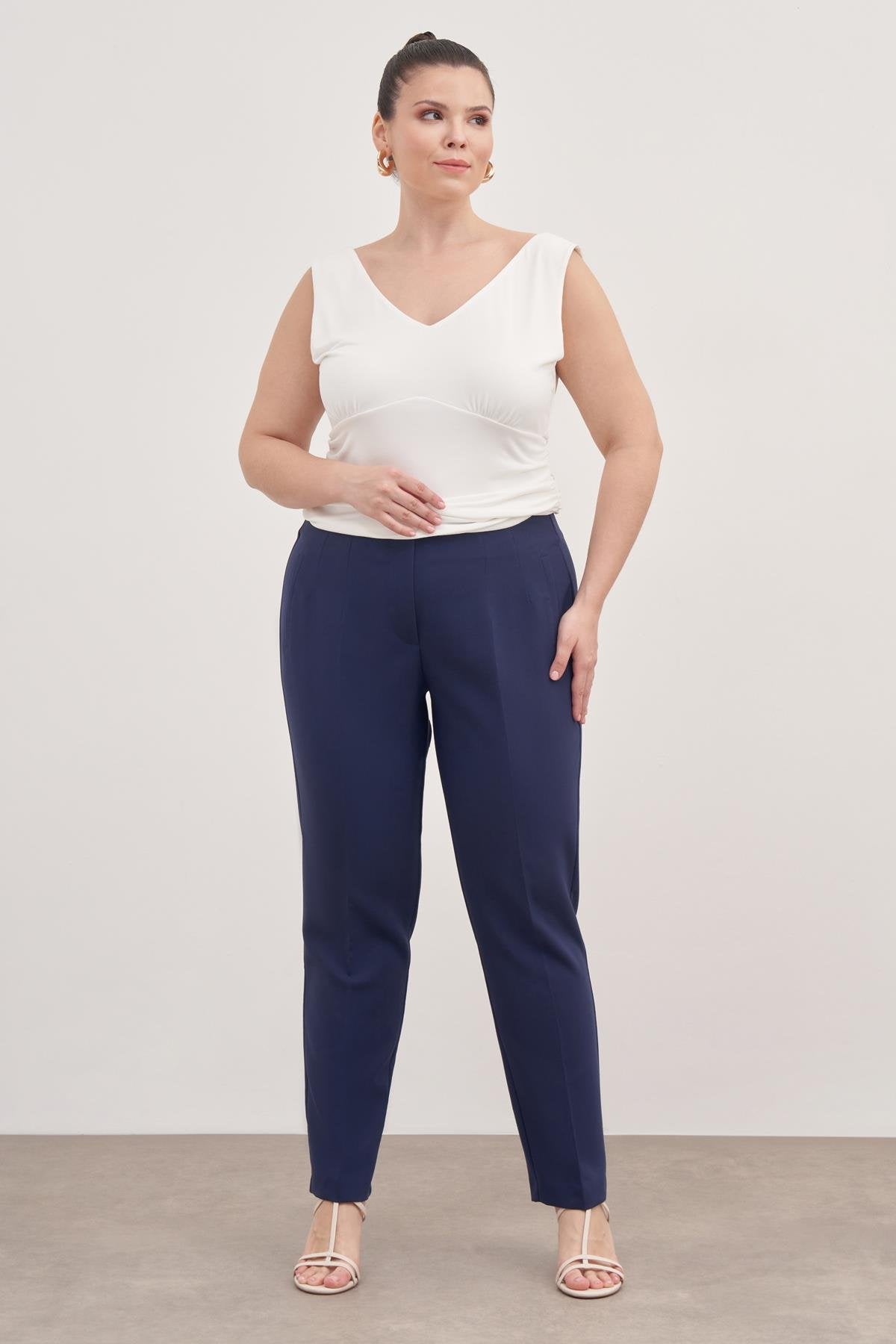 Dikiş Detaylı Yüksek Bel Pantolon