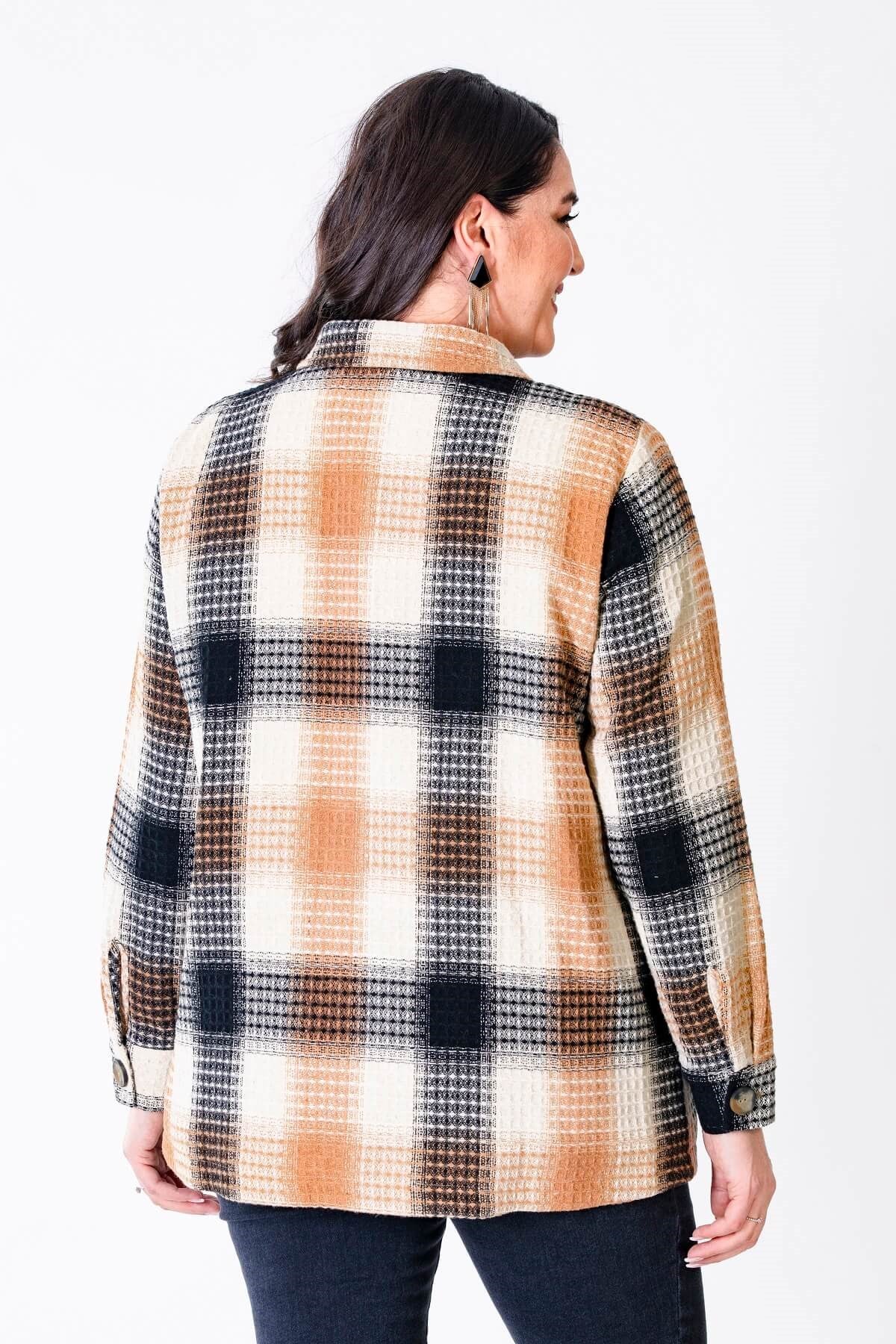 Dokulu Kareli Astarlı Ceket