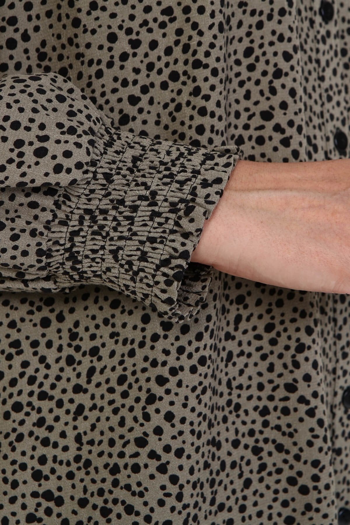 Düğme Detaylı Gipeli Tunik