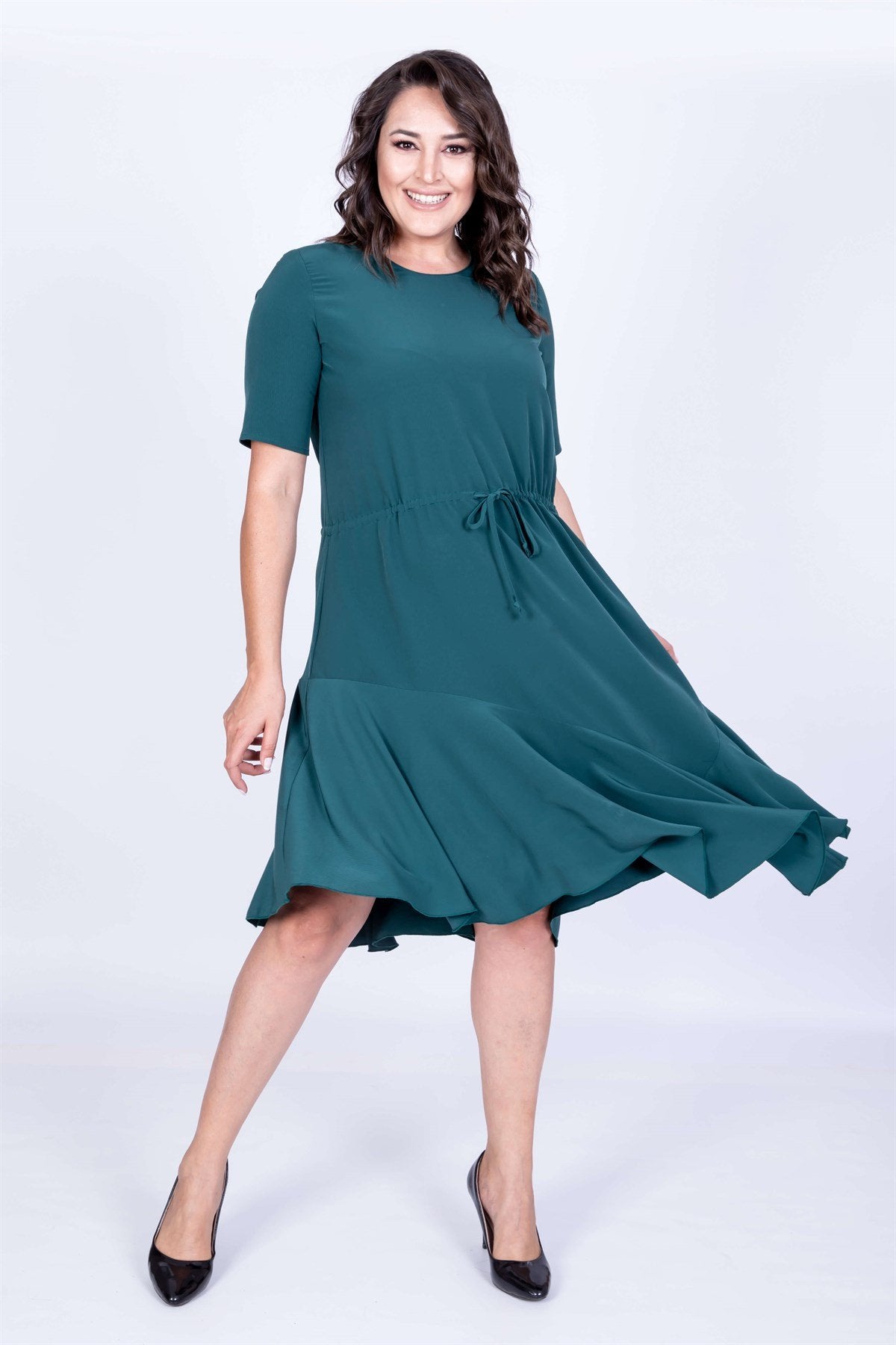 Eteği Asimetrik Volanlı Elbise