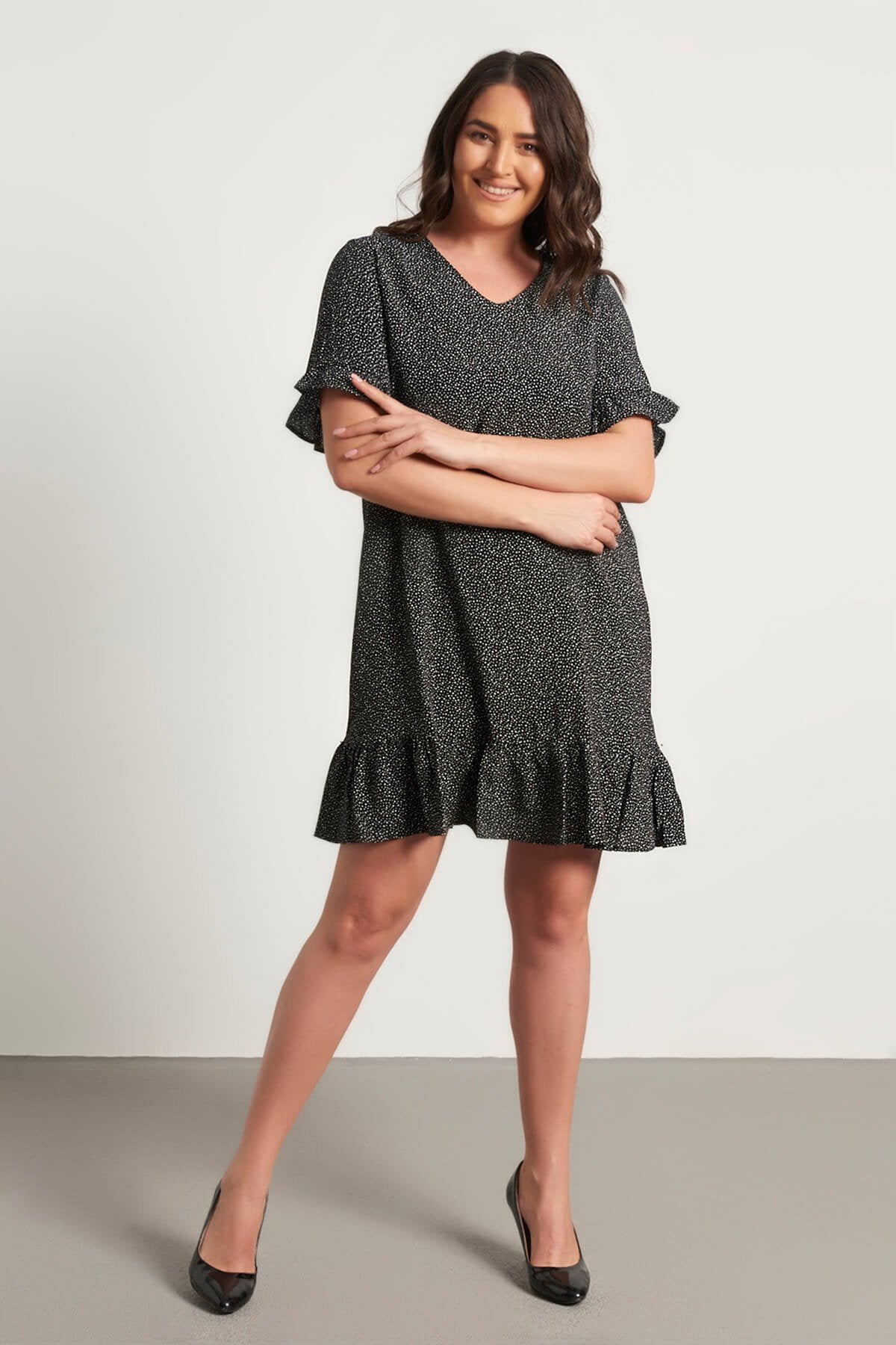 Eteği ve Kolları Fırfırlı Elbise