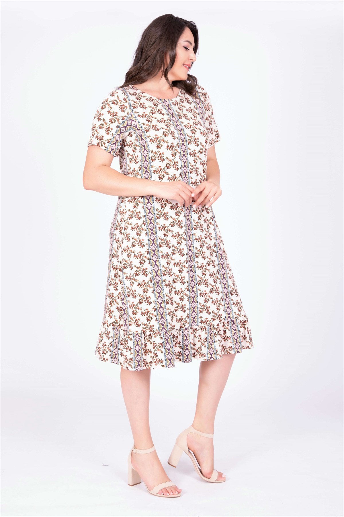 Eteği Volanlı Elbise