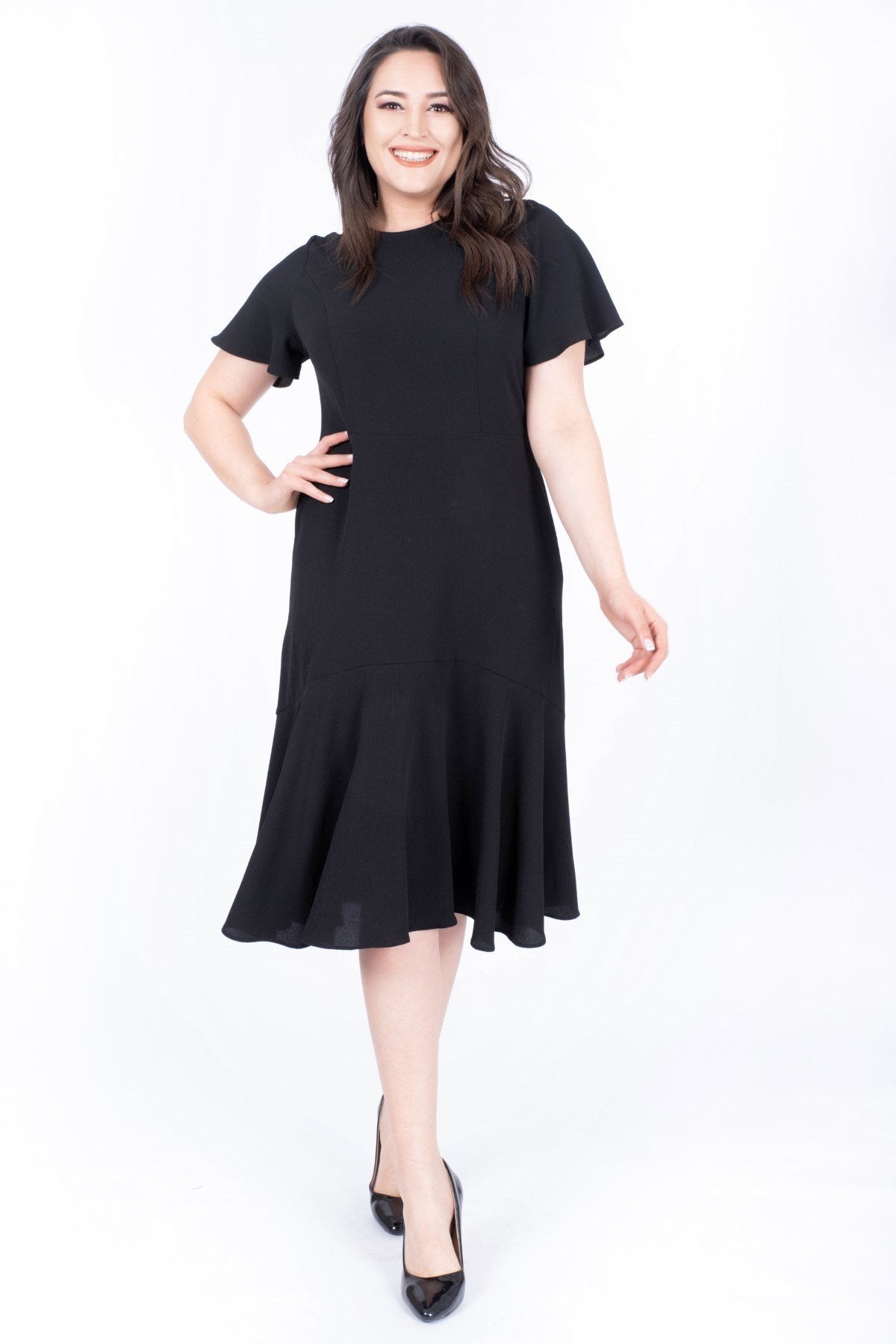 Eteği Volanlı Uzun Elbise