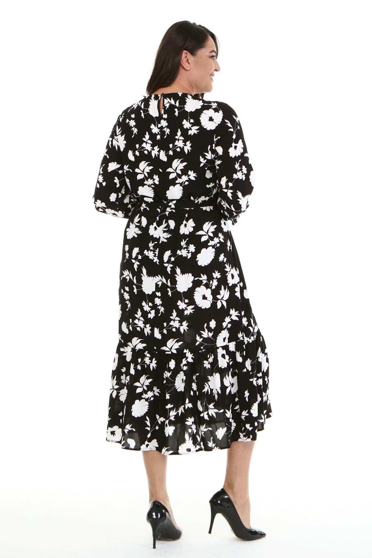 Fırfır Detaylı Kuşaklı Uzun Elbise