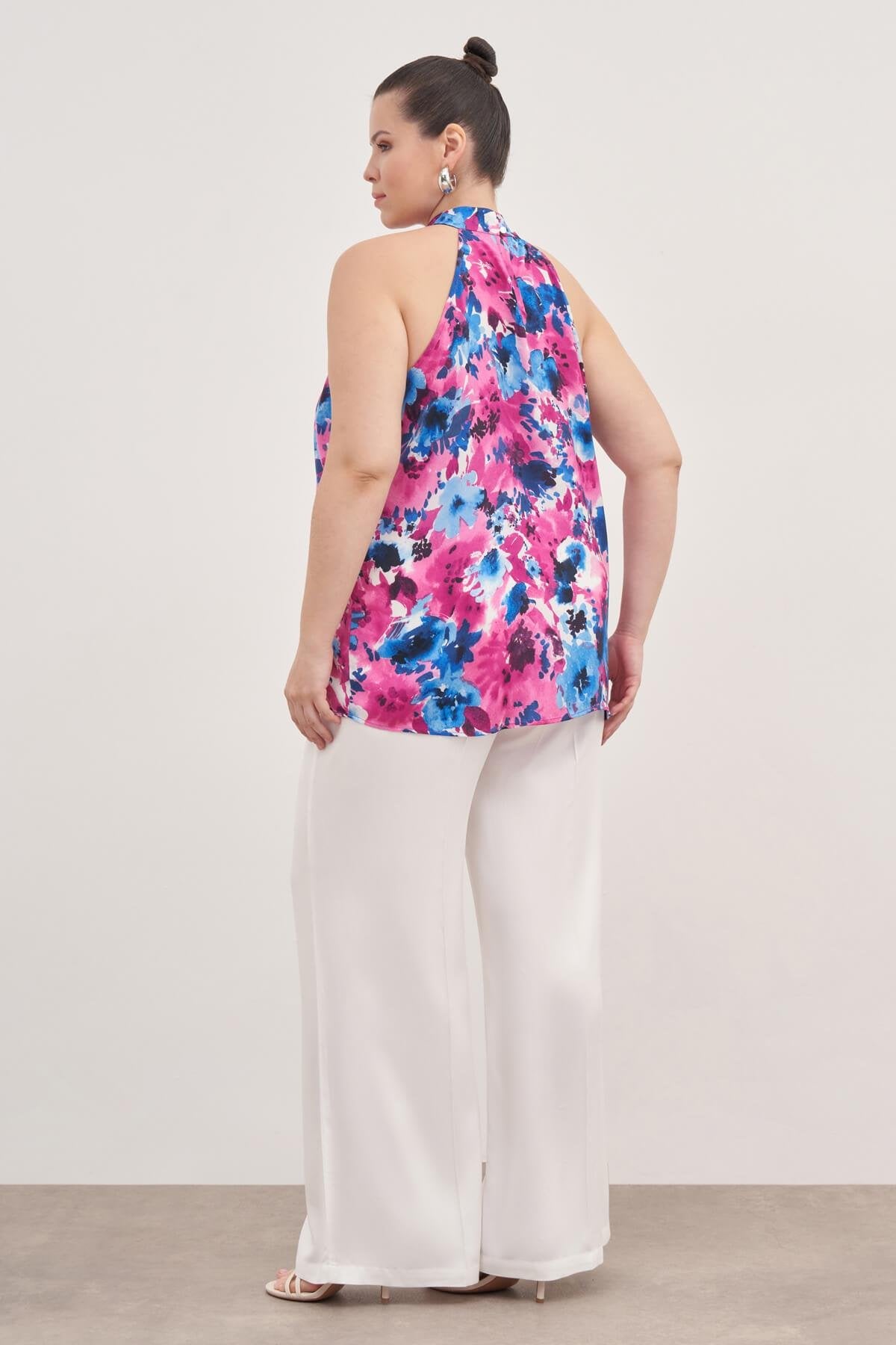 Halter Yakalı Desenli Bluz