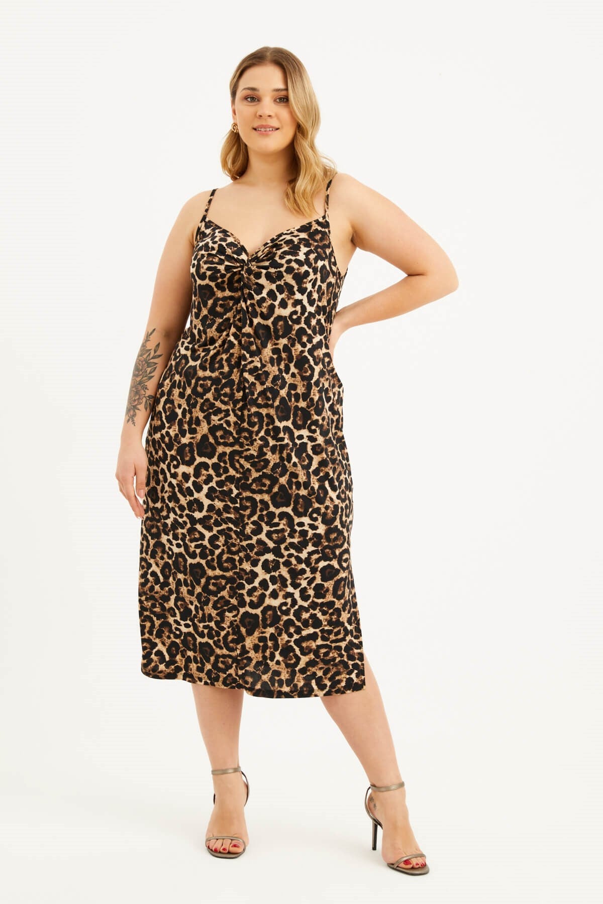 İp Askılı Düğümlü Elbise