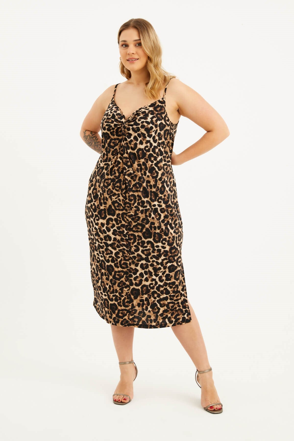 İp Askılı Düğümlü Elbise