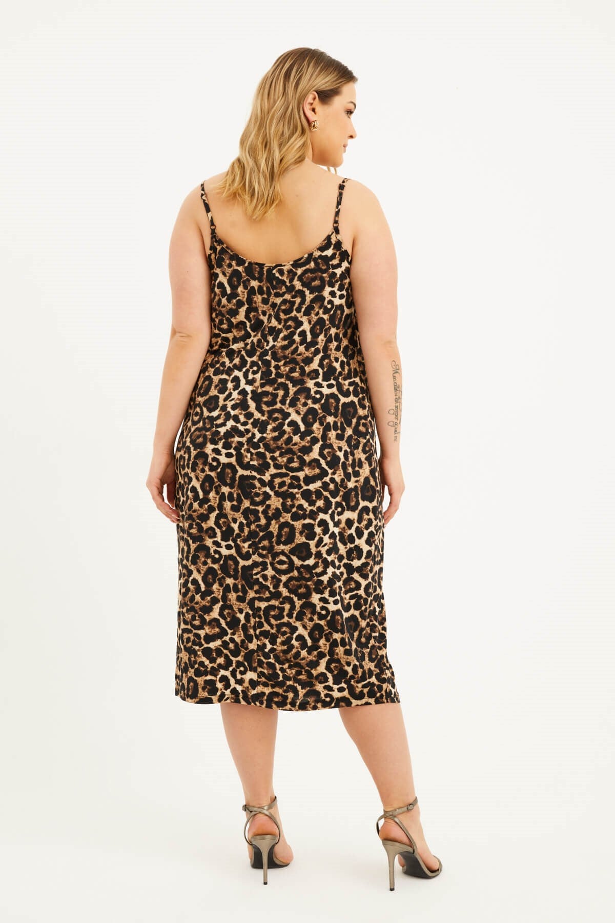 İp Askılı Düğümlü Elbise