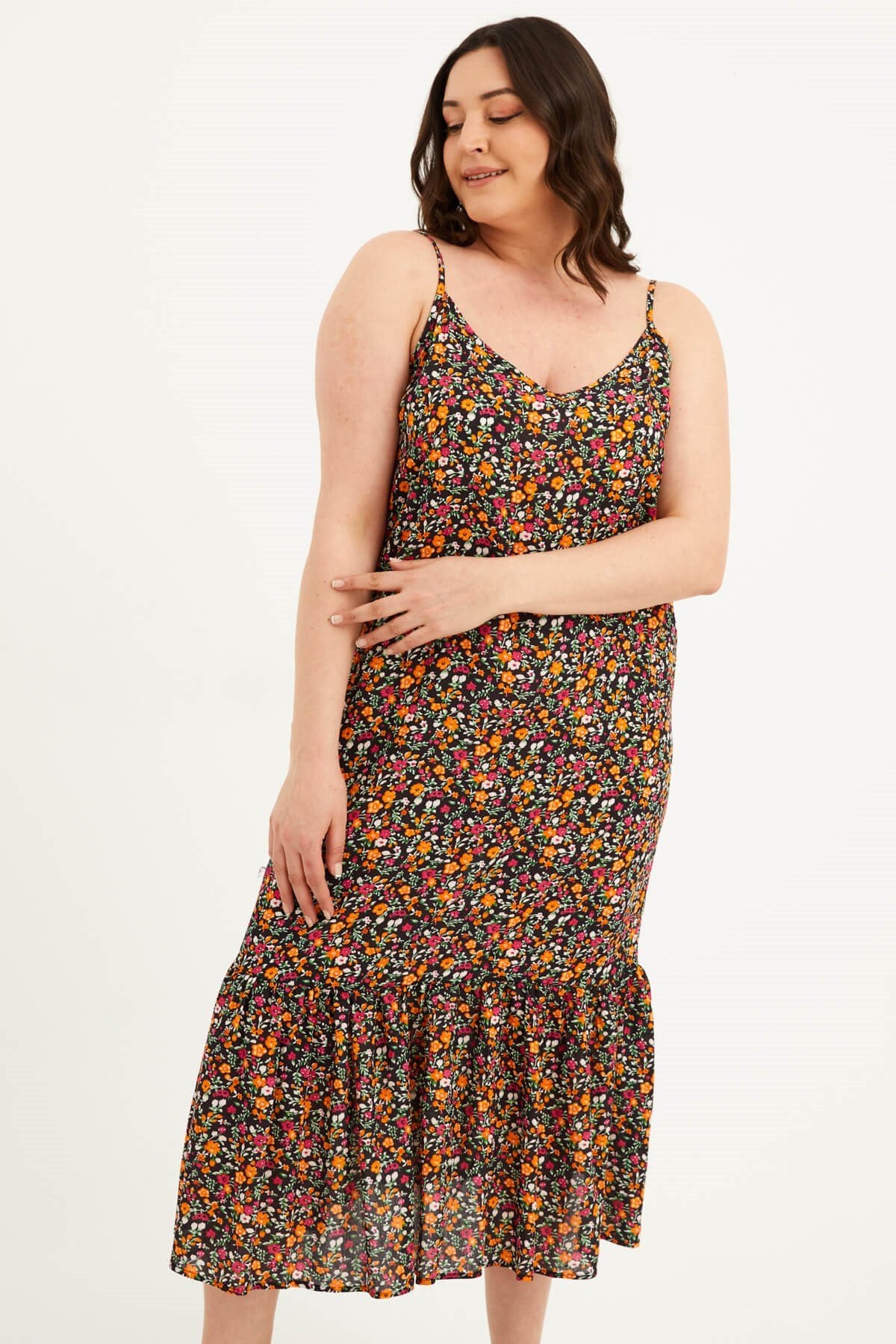 İp Askılı Eteği Fırfırlı Elbise