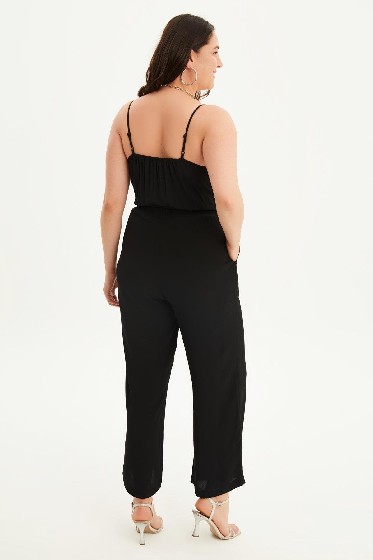 İp Askılı Kuşaklı Tulum