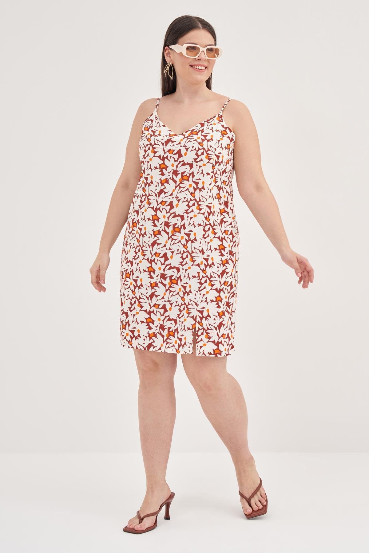 İp Askılı Yırtmaçlı Elbise