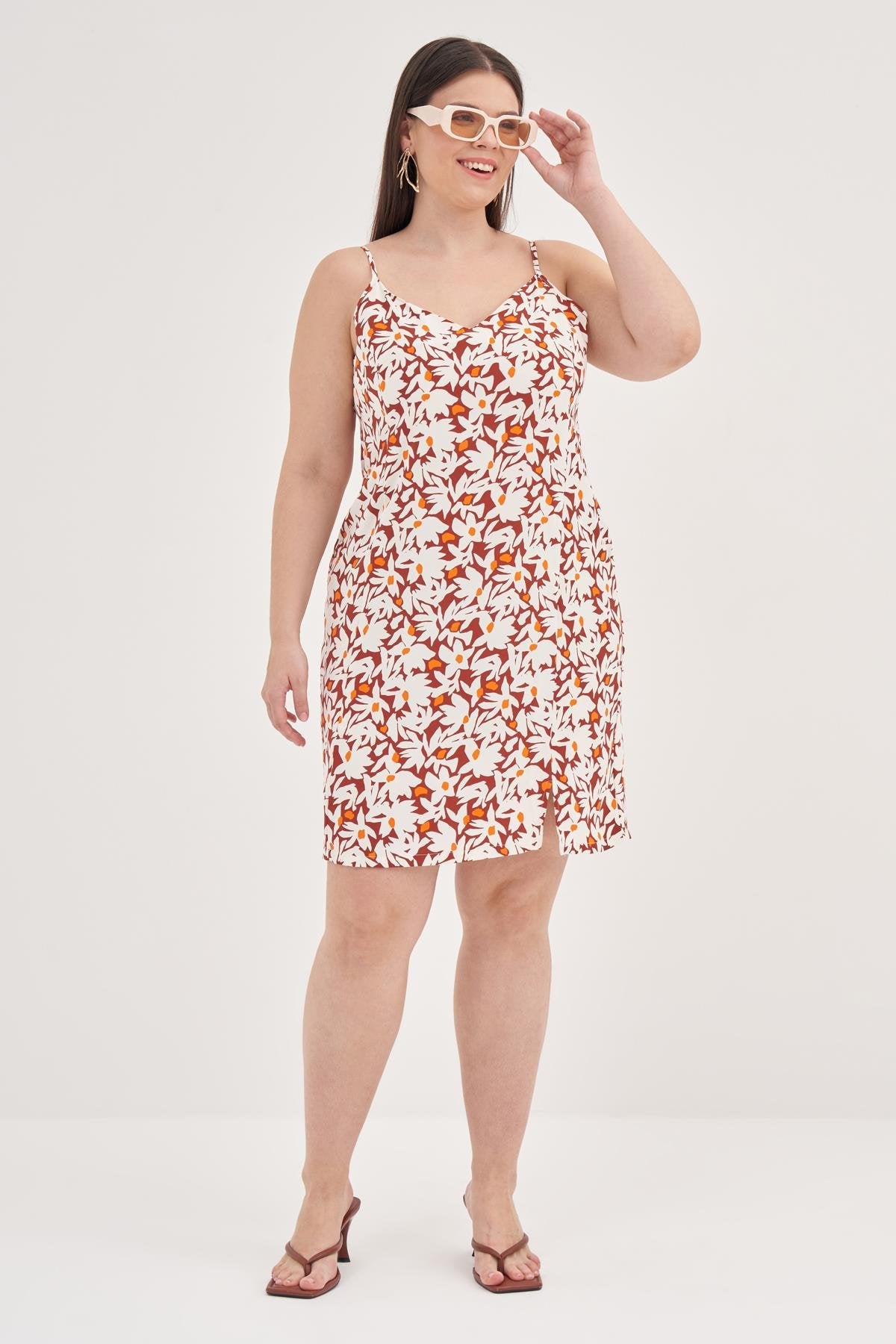 İp Askılı Yırtmaçlı Elbise