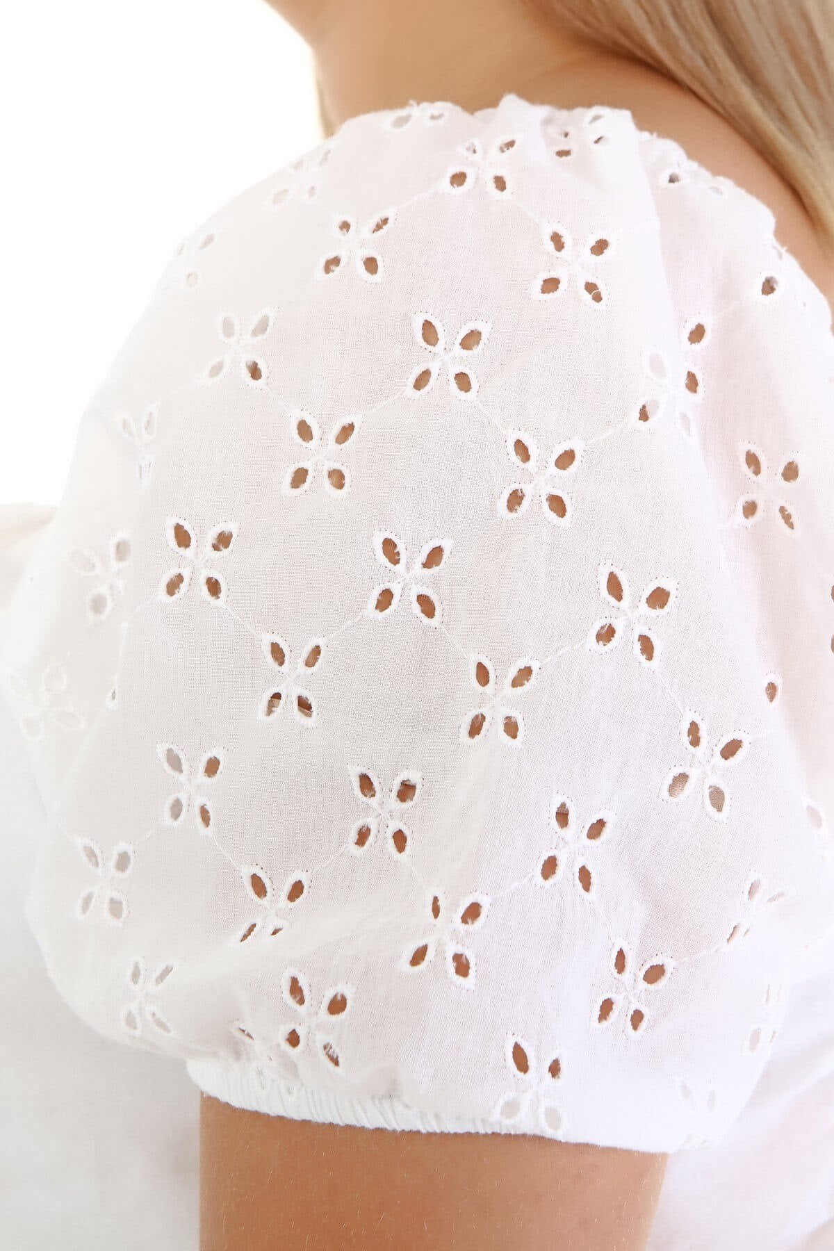 Kare Yaka Büzgülü Kolu Fistolu Top