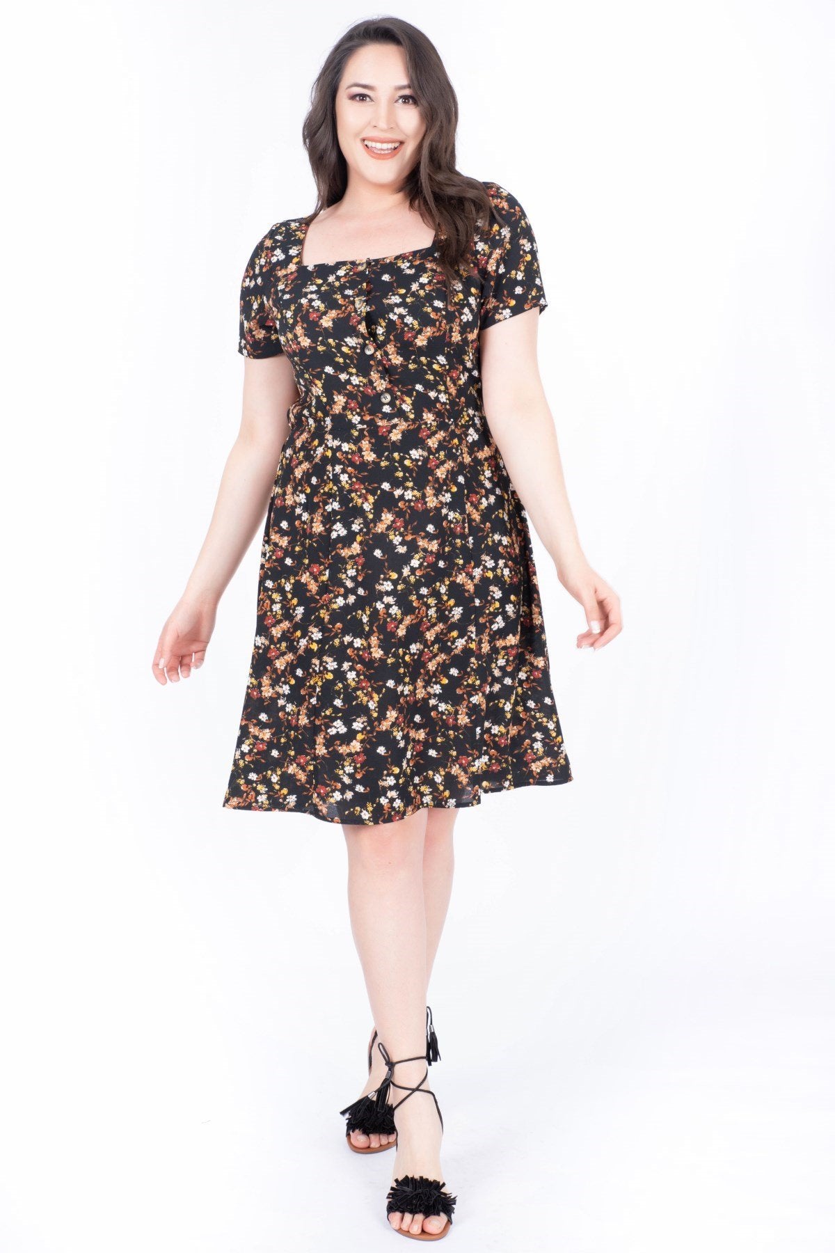 Kare Yaka Çiçekli Elbise