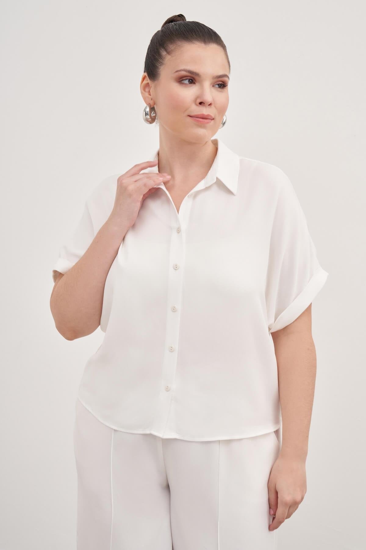 Kısa Kollu Oversize Gömlek