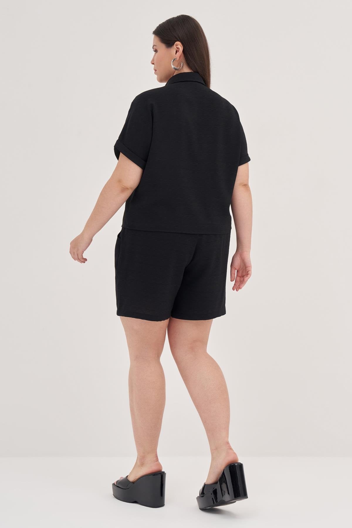 Kısa Kollu Oversıze Gömlek