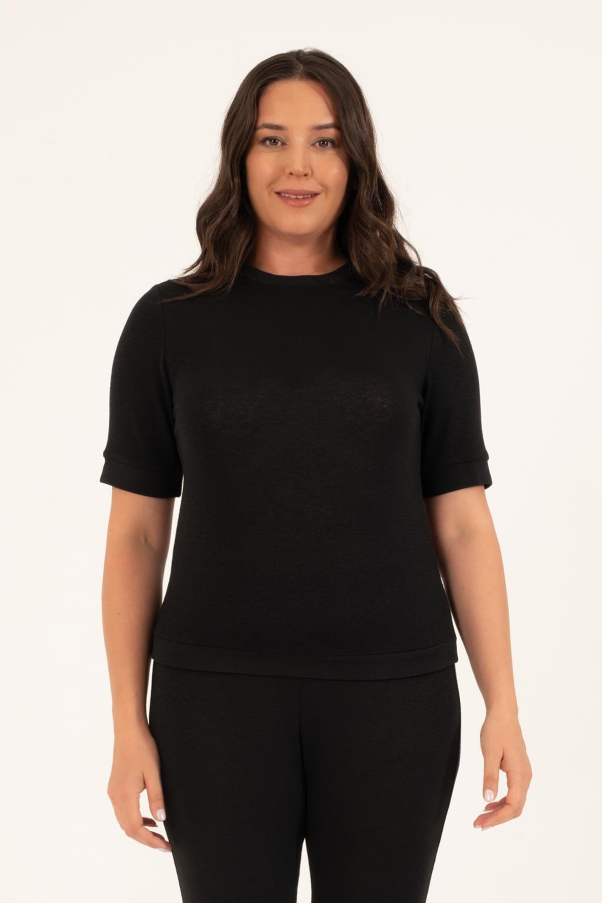 Kısa Kollu Triko Top