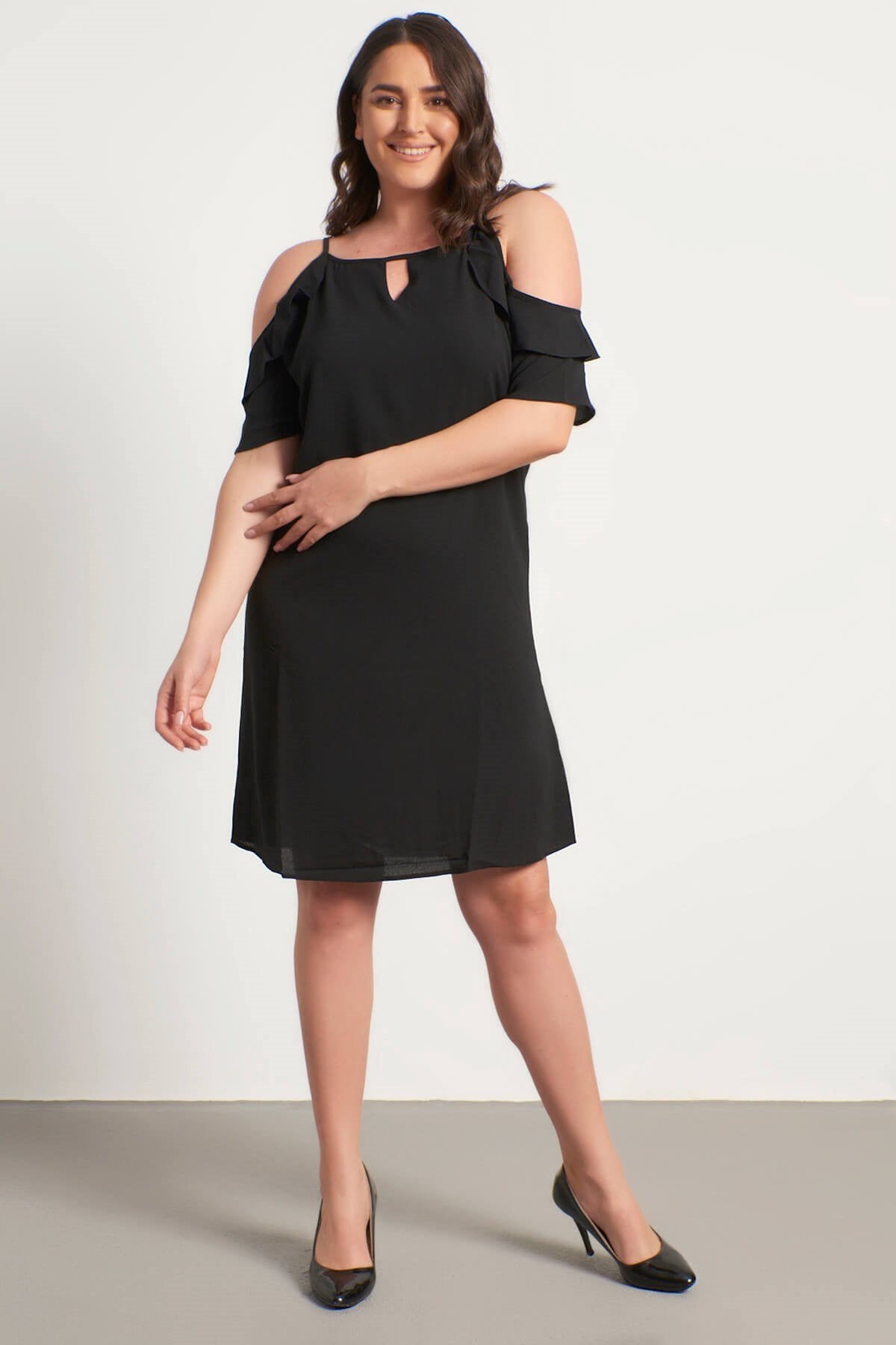 Kolları Pencereli Fırfırlı Elbise