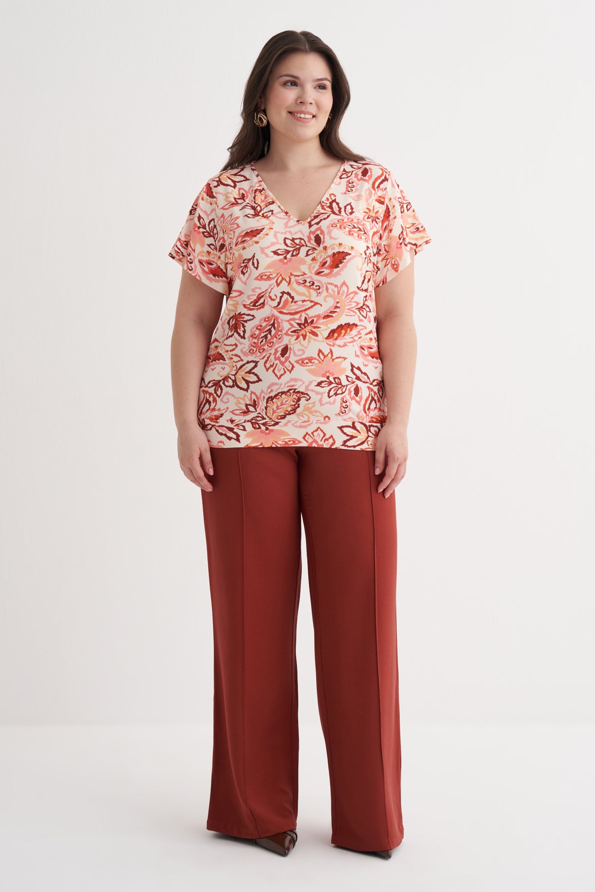 Kolları Volanlı Örme Tişört