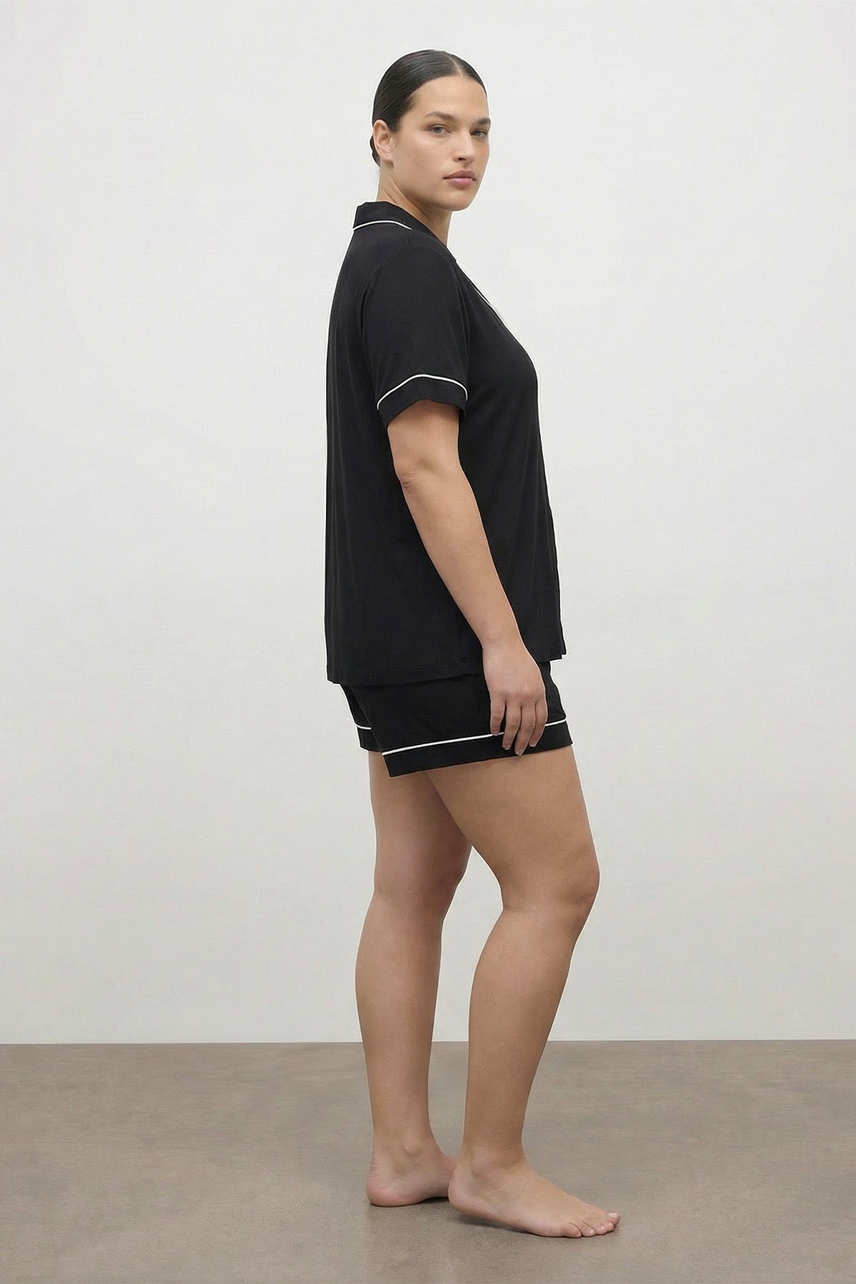 Kontrast Biyeli Şortlu Penye Pijama Takımı