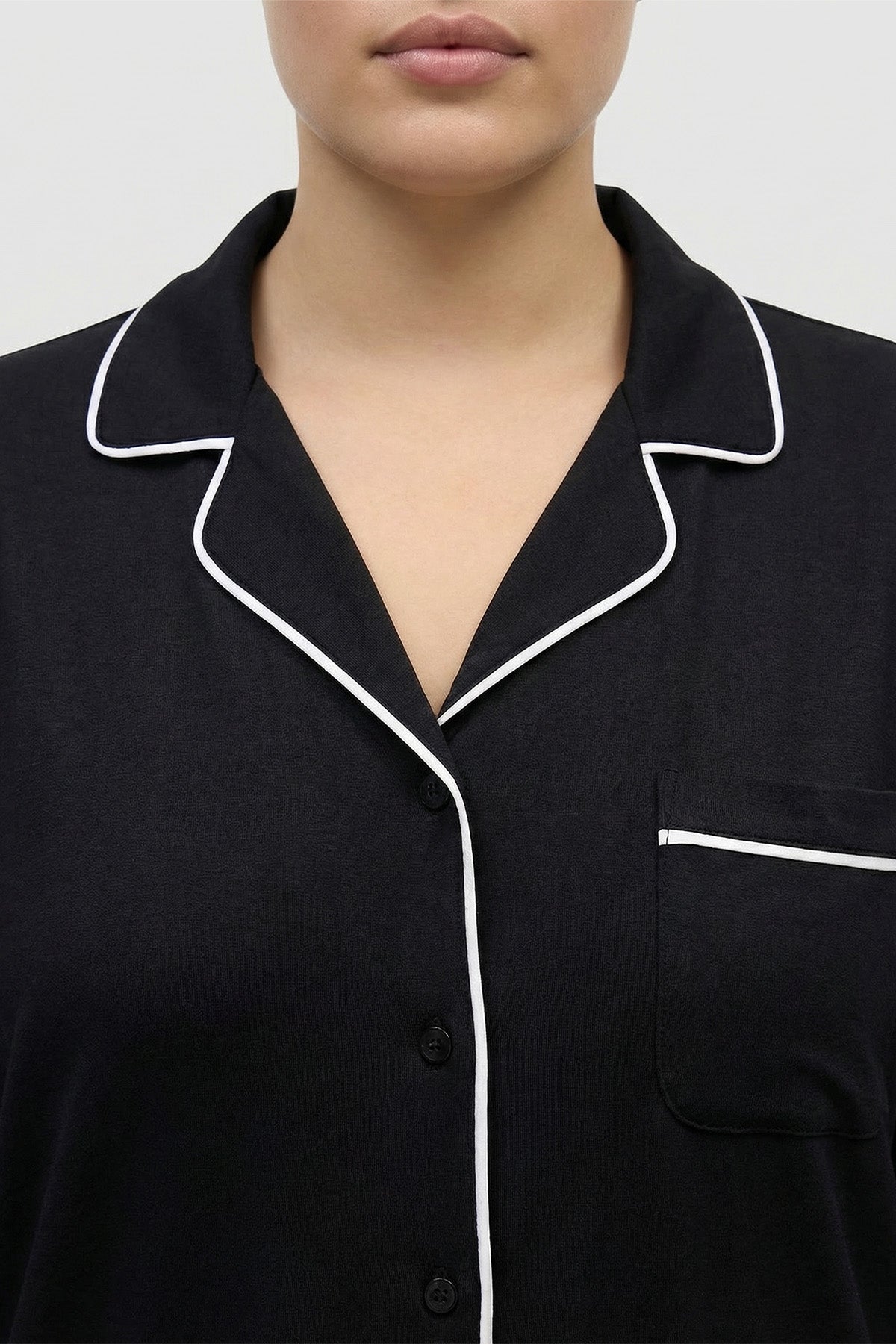 Kontrast Biyeli Şortlu Penye Pijama Takımı