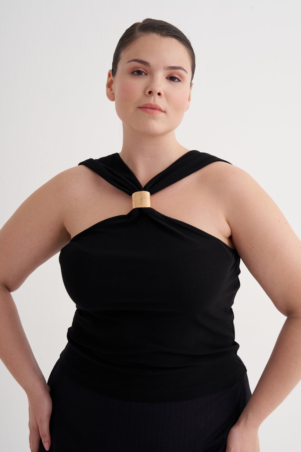 Metal Toka Detaylı Halter Top