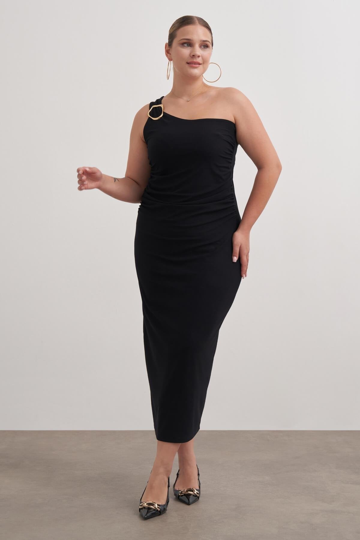 Metal Toka Detaylı Tek Omuz Elbise