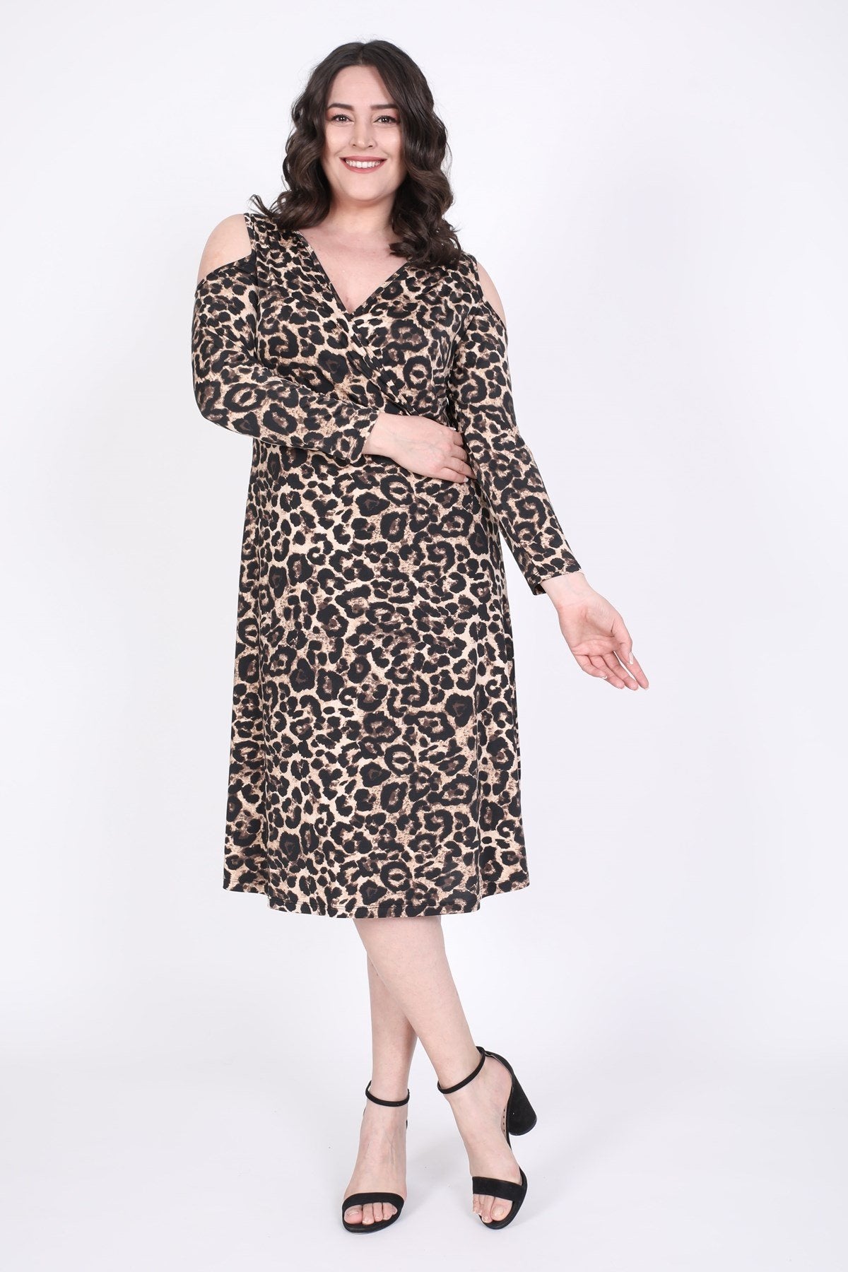 Omuz Çerçeveli Anvelop Elbise