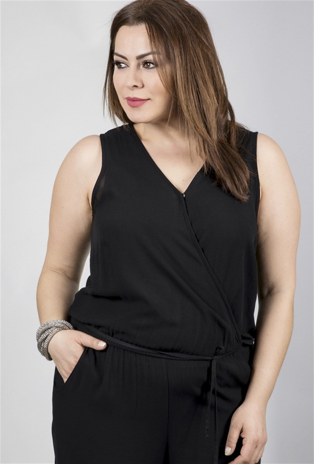 Önden Bağlamalı Tulum