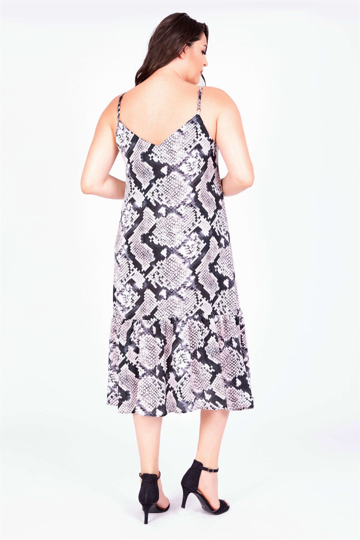 Önden Düğmeli Eteği Büzgülü Elbise