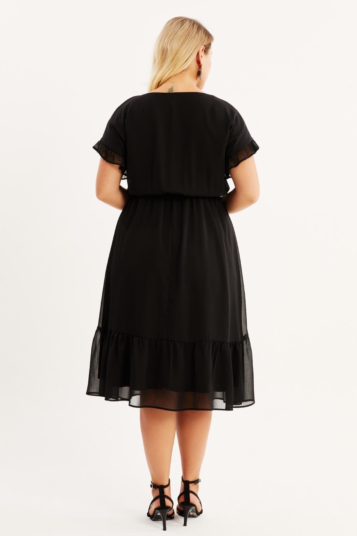 Önü Bağcıklı Fırfır Detaylı Şifon Elbise