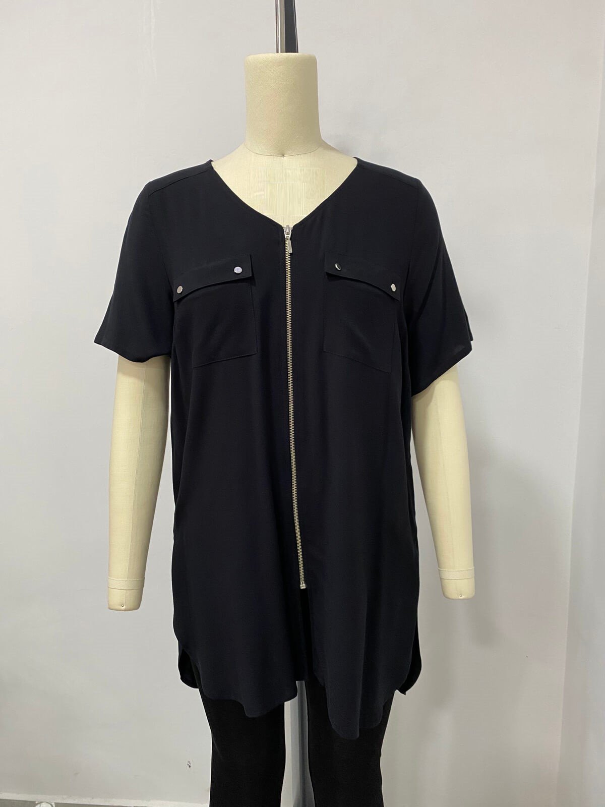 Önü Fermuarlı Cepli Kısa Kollu Tunik