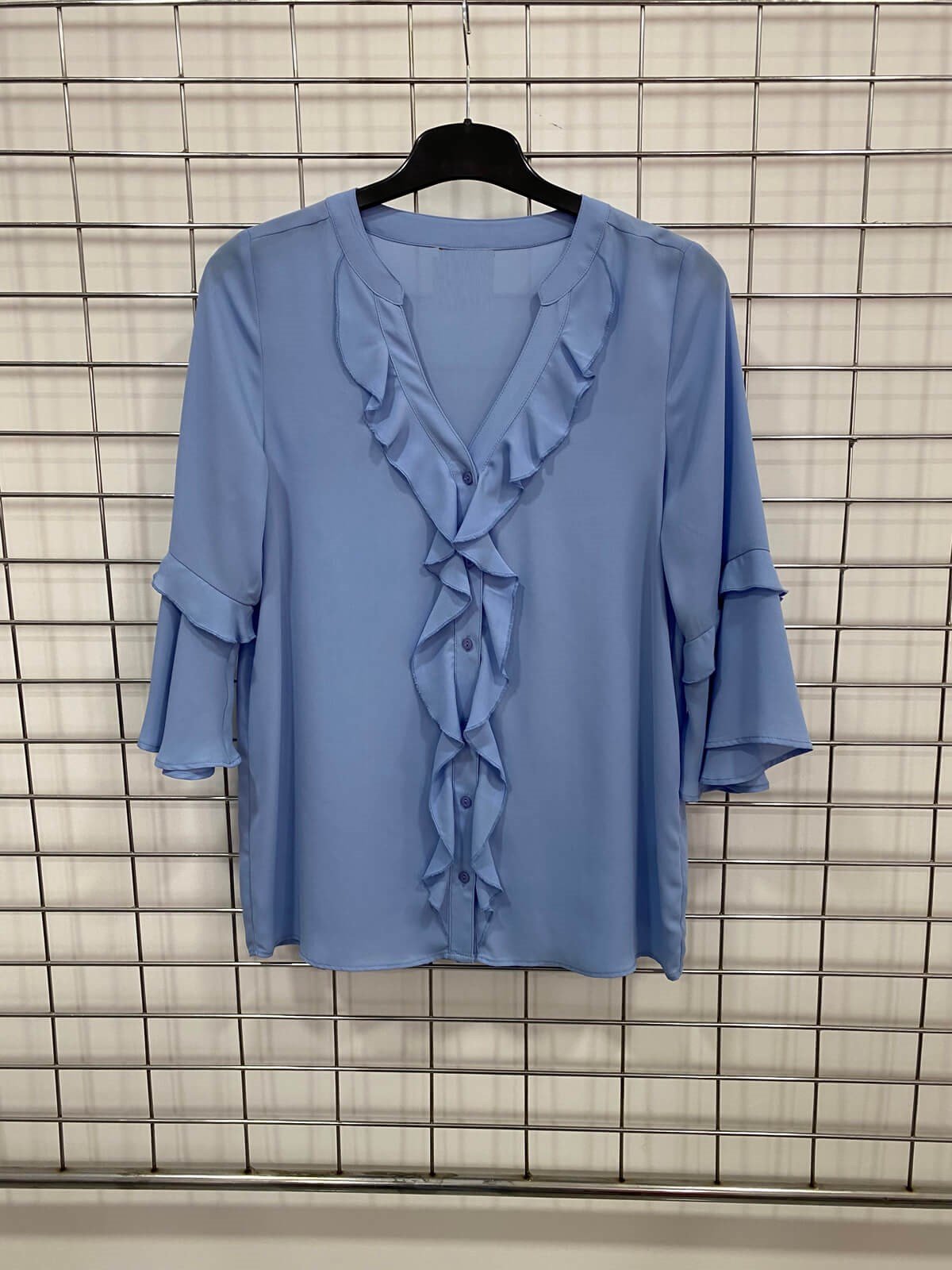 Önü Fırfırlı Kolları Volanlı Bluz