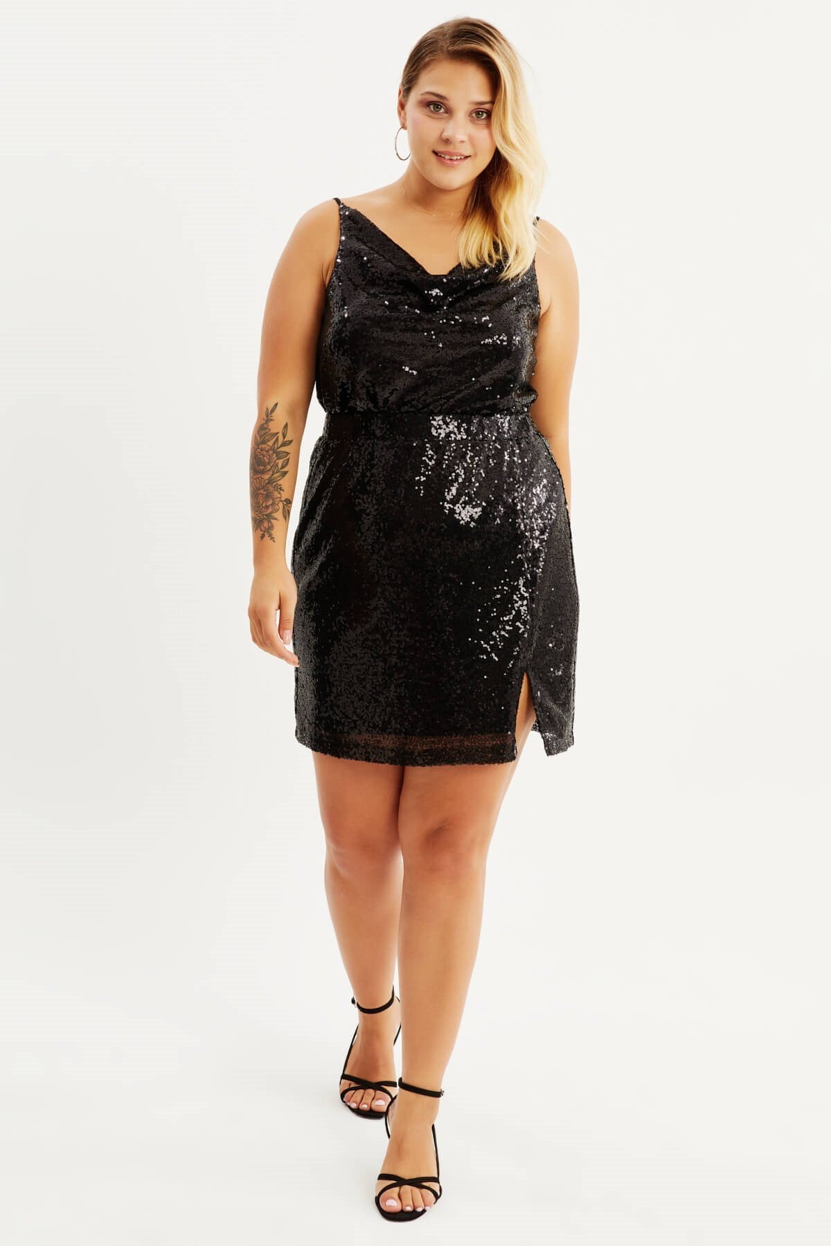 Payetli Beli Lastikli Yırtmaçlı Mini Etek