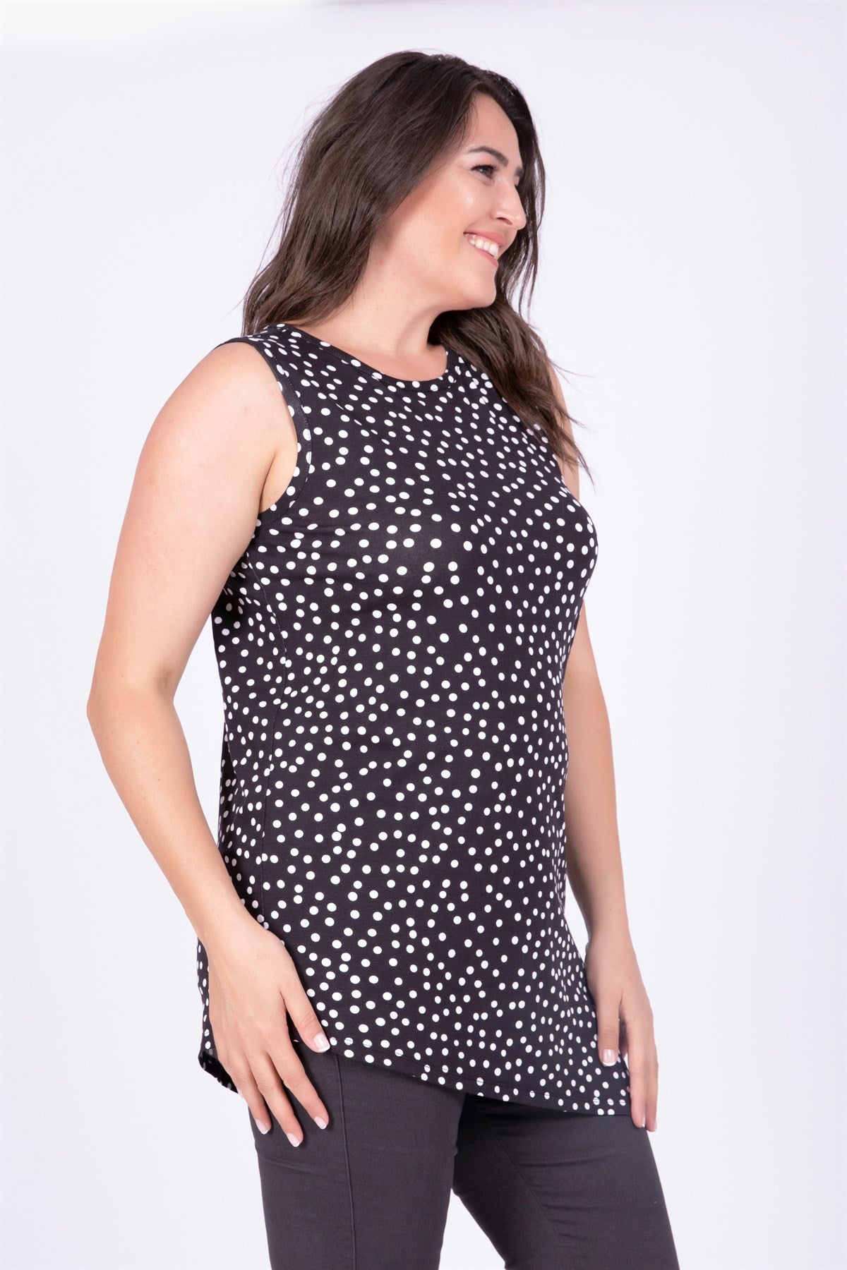 Puantiyeli V Kesim Tunik