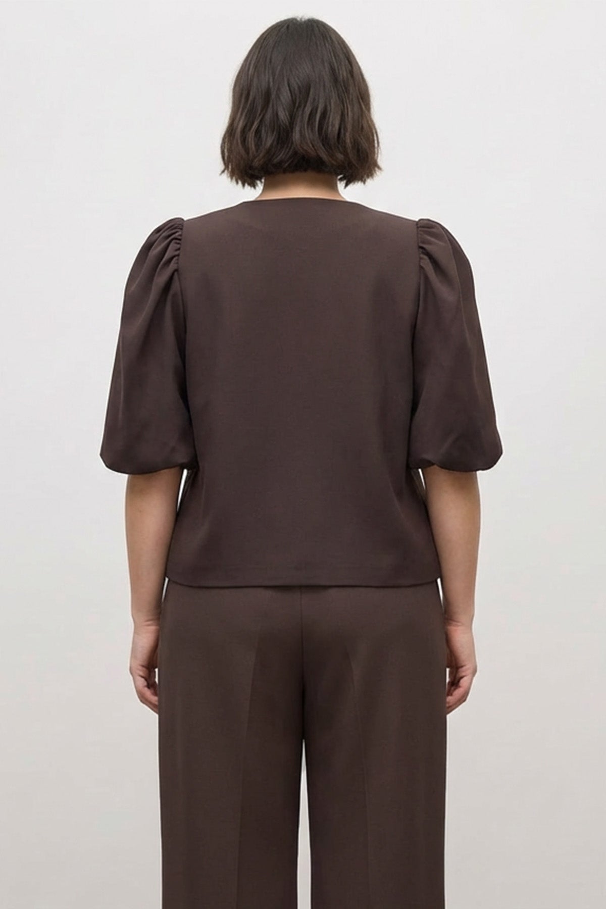 Puf Kollu Kısa Ceket