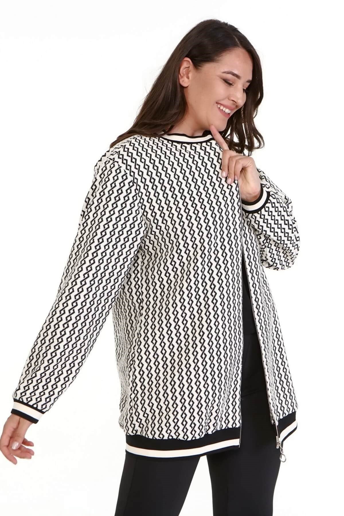 Ribana Detaylı Desenli Uzun Ceket