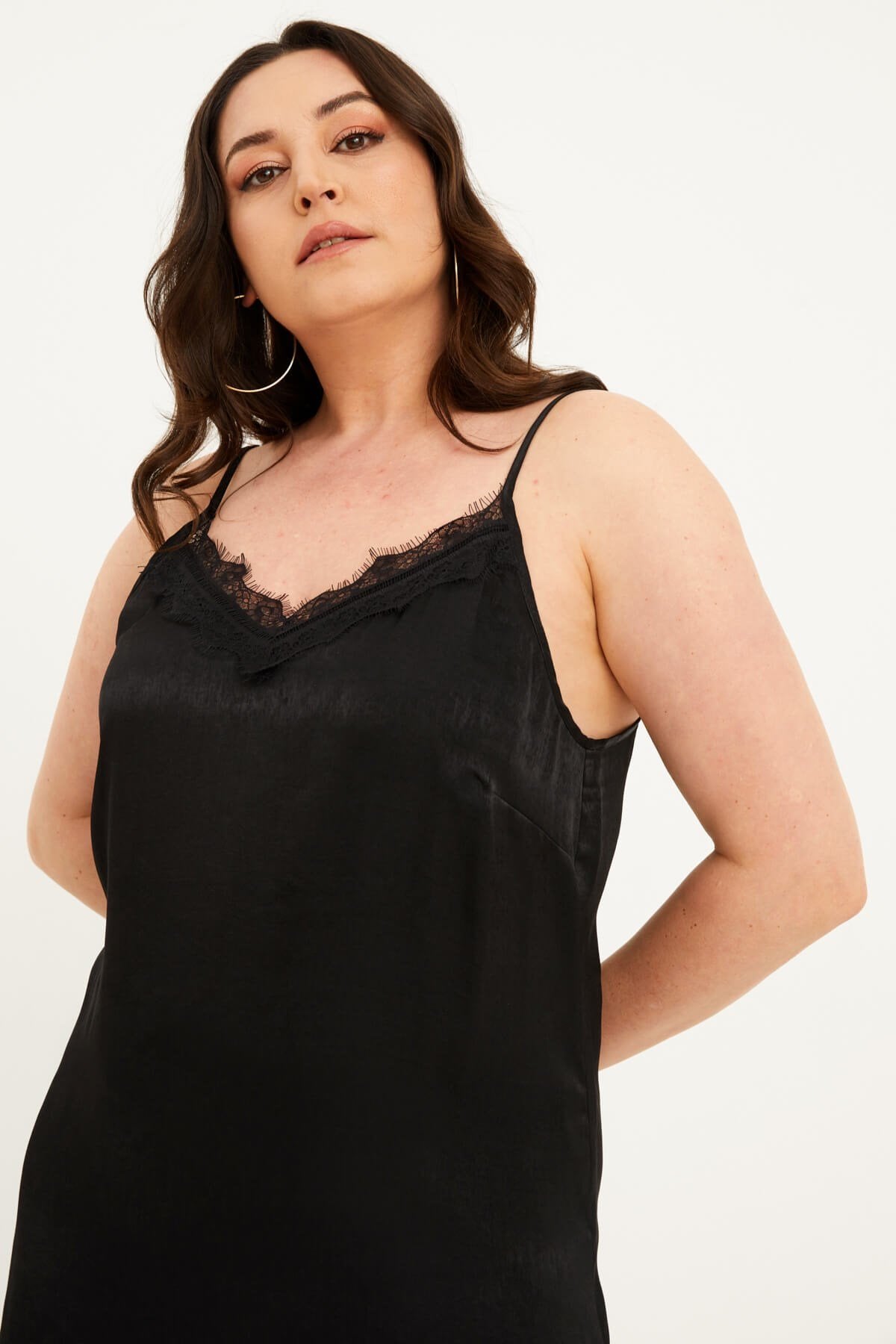 Saten Dantelli Arkası Çapraz Midi Elbise