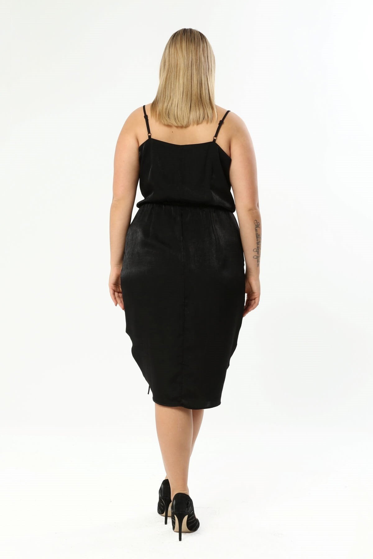 Saten Degaje Yaka Drape Detaylı Elbise