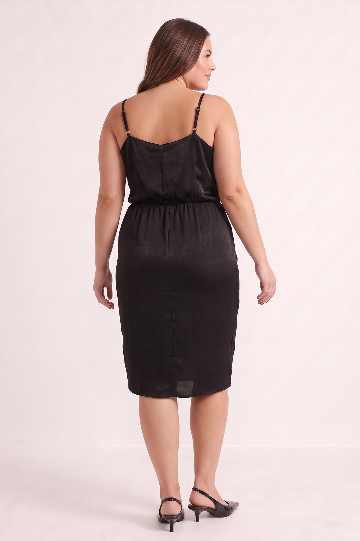 Saten Degaje Yaka Drape Detaylı Elbise