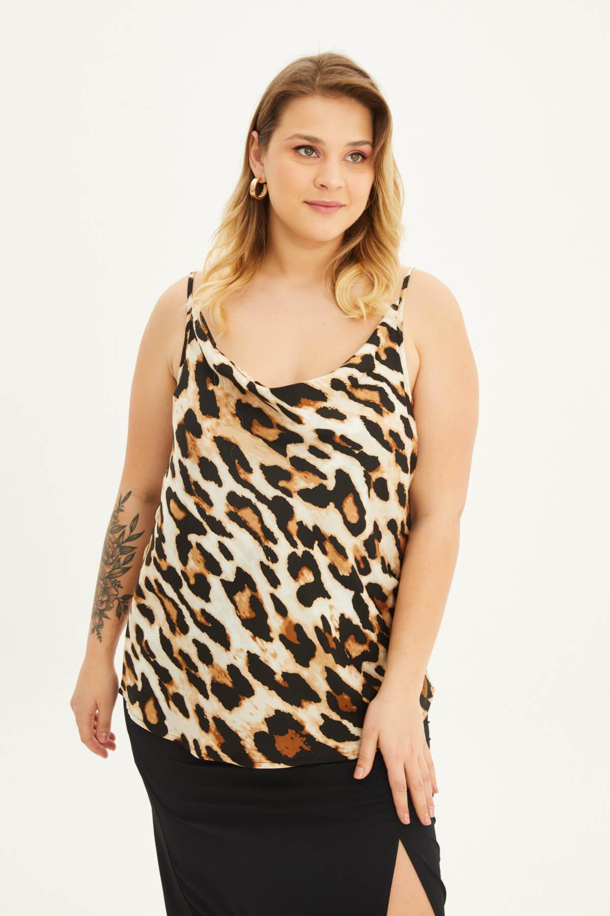 Saten Degaje Yaka İp Askılı Bluz