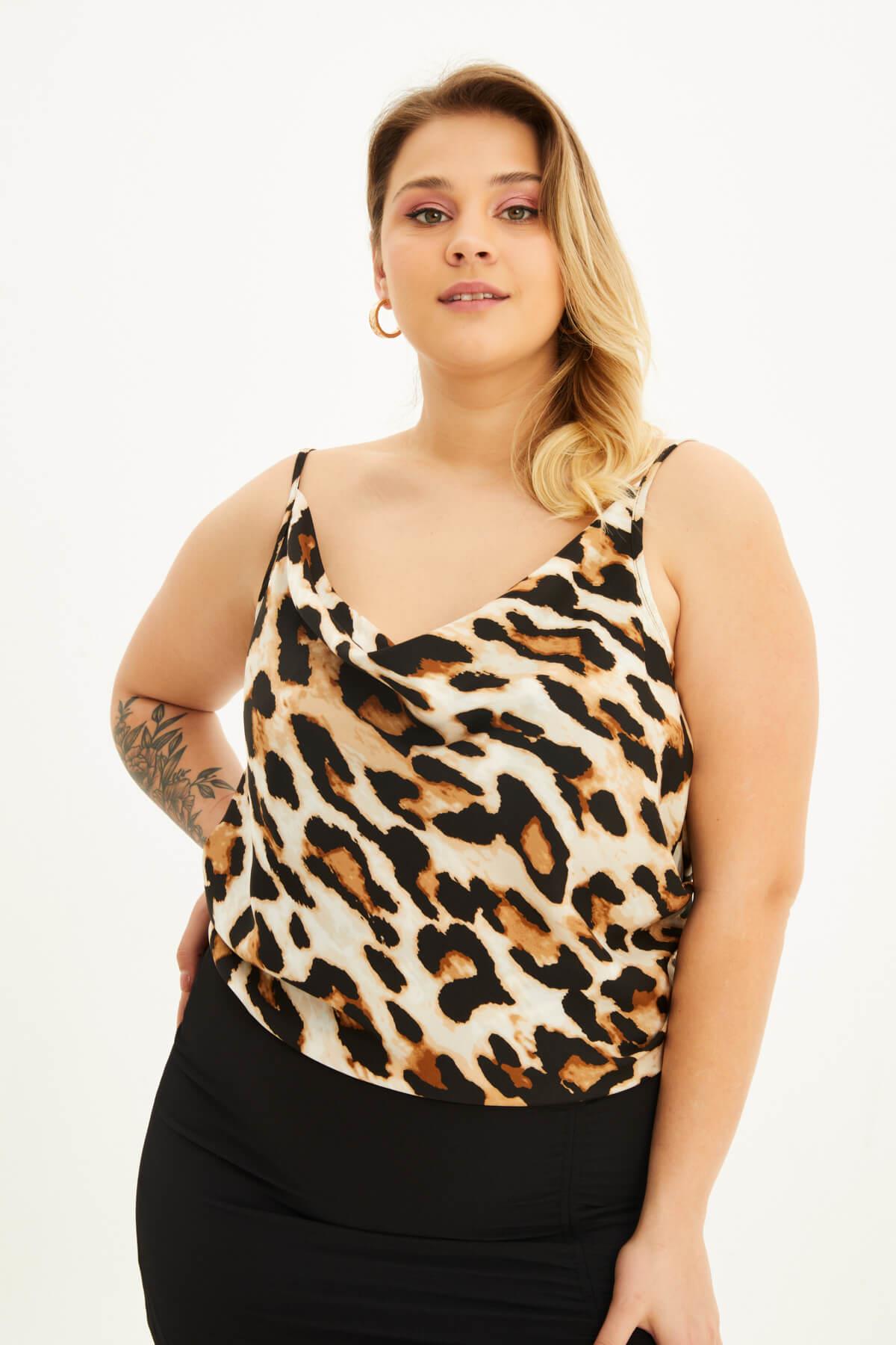 Saten Degaje Yaka İp Askılı Bluz